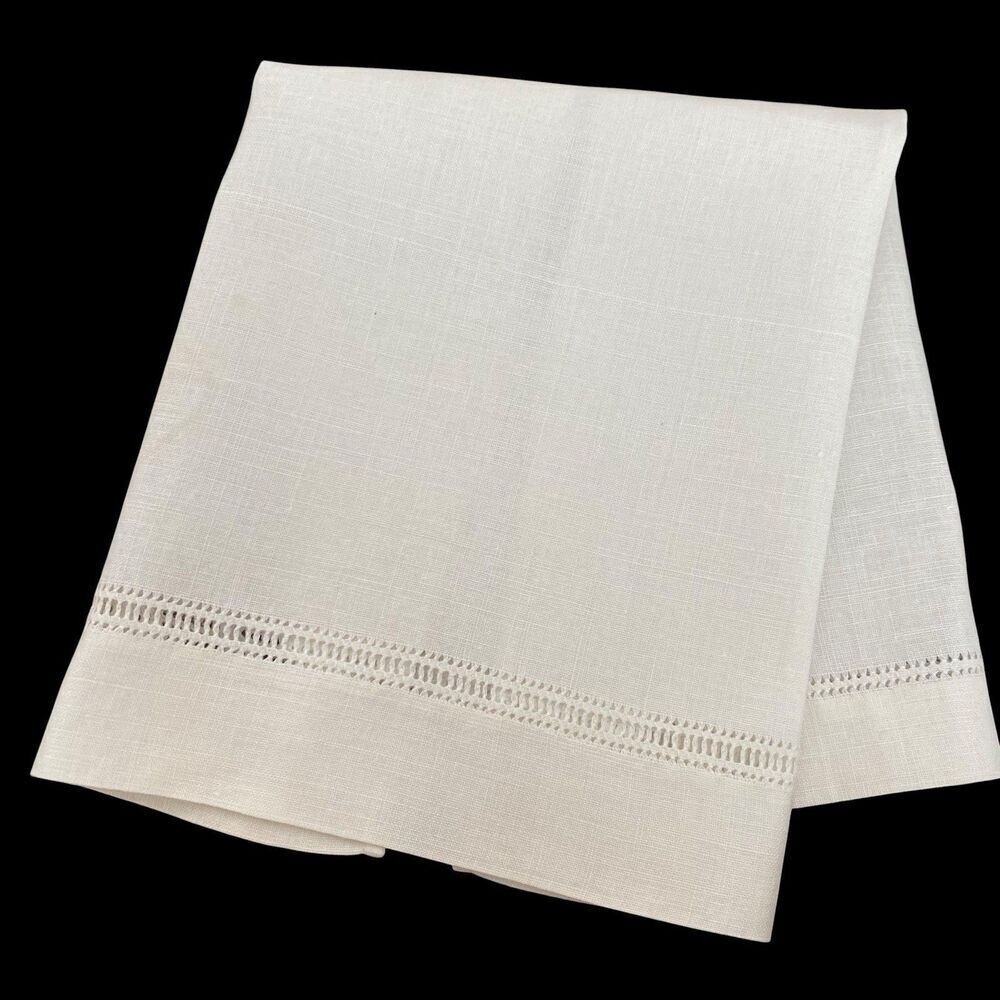 Vintage Ivory Linen Fingertip Towel  Decorative Hemstitch 16" x 13"